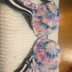 Victoria’s Secret bra